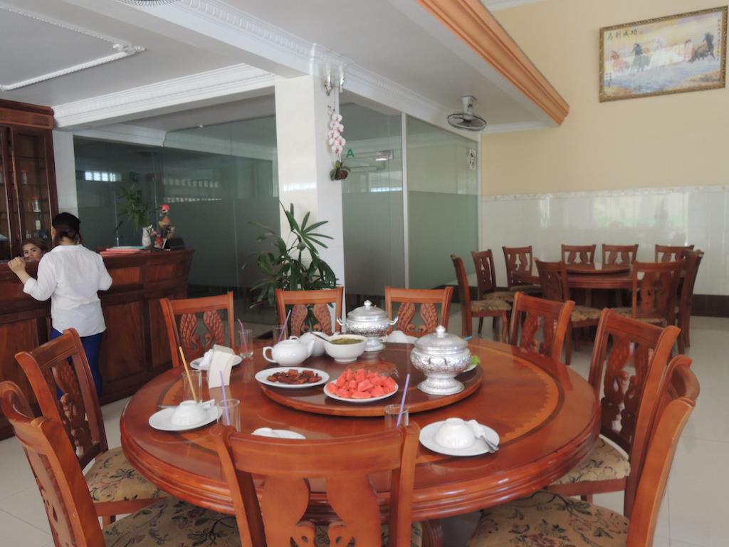 Reaksmey Battambang Hotel Экстерьер фото